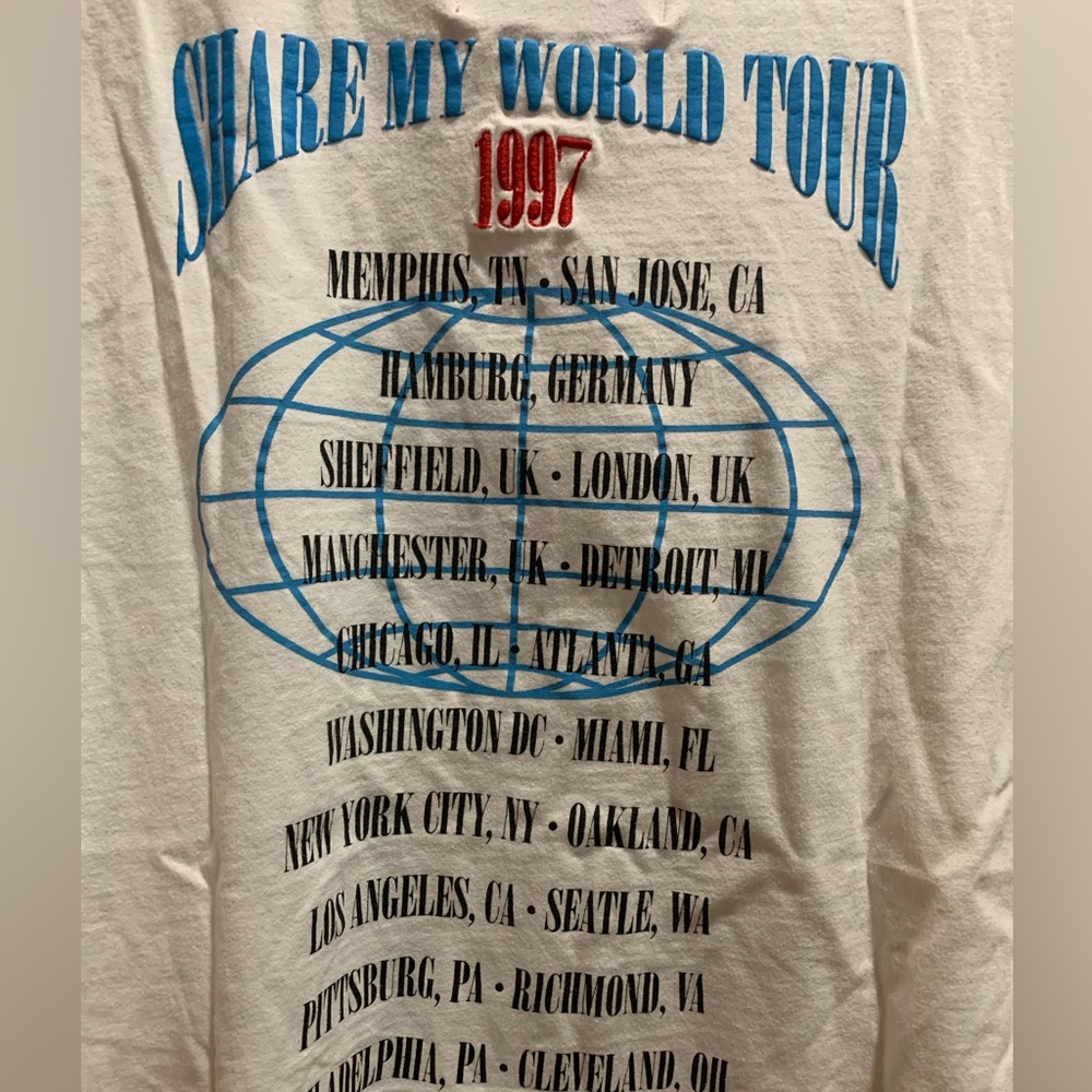 Aaliyah Show my world tour 1997 shirt. Shoe Palace shirt edition. - Picture 5 of 8